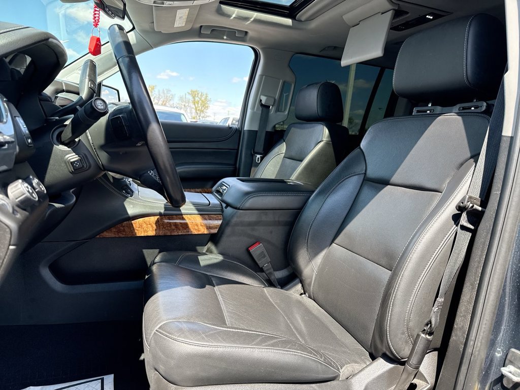 Used 2020 Chevrolet Suburban Premier AWD/4WD image 11