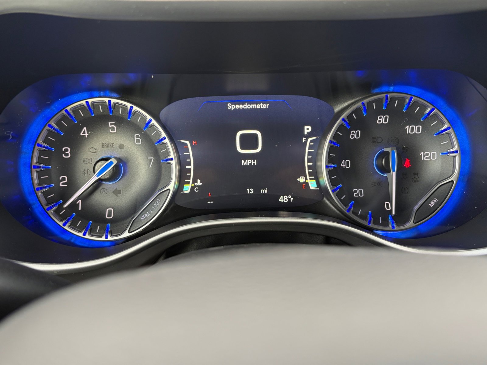 New 2026 Chrysler Pacifica Select AWD/4WD image 22