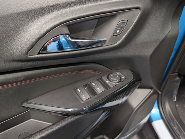 New 2026 Chevrolet Trax RS w/ Sunroof Package image 17
