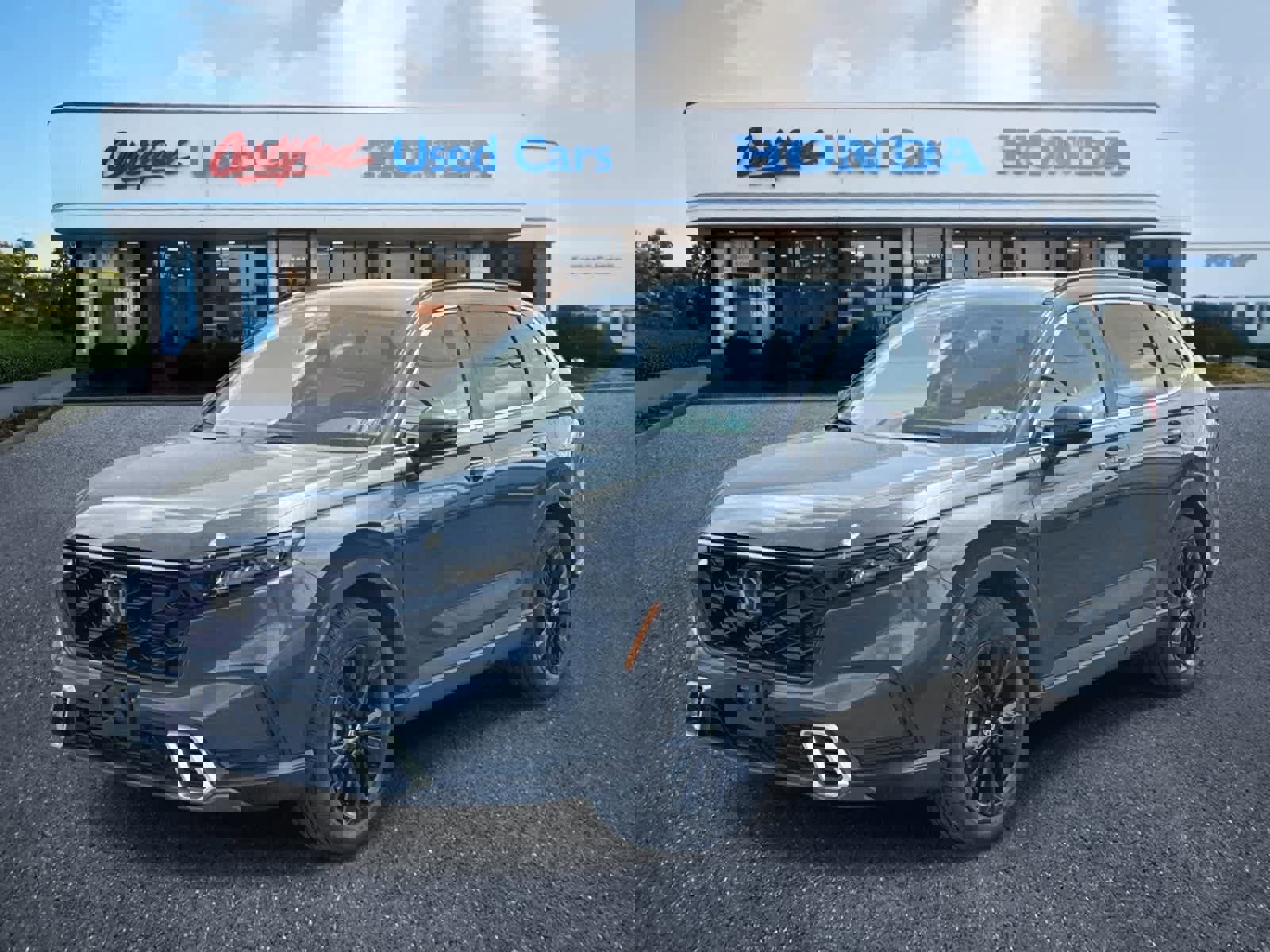 Used 2024 Honda CR-V Sport Touring image 1