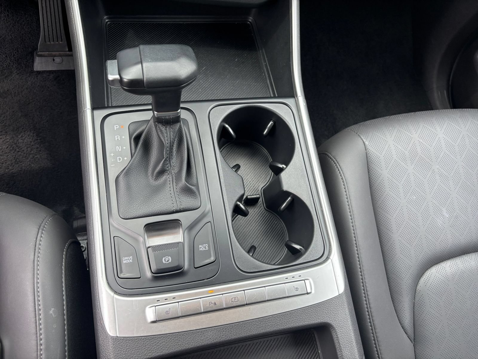 Used 2026 Kia Carnival FWD image 43
