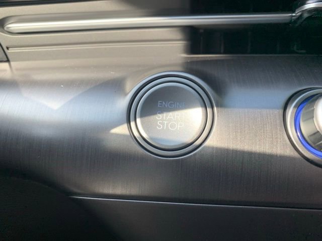 New 2026 Hyundai Kona SE image 17