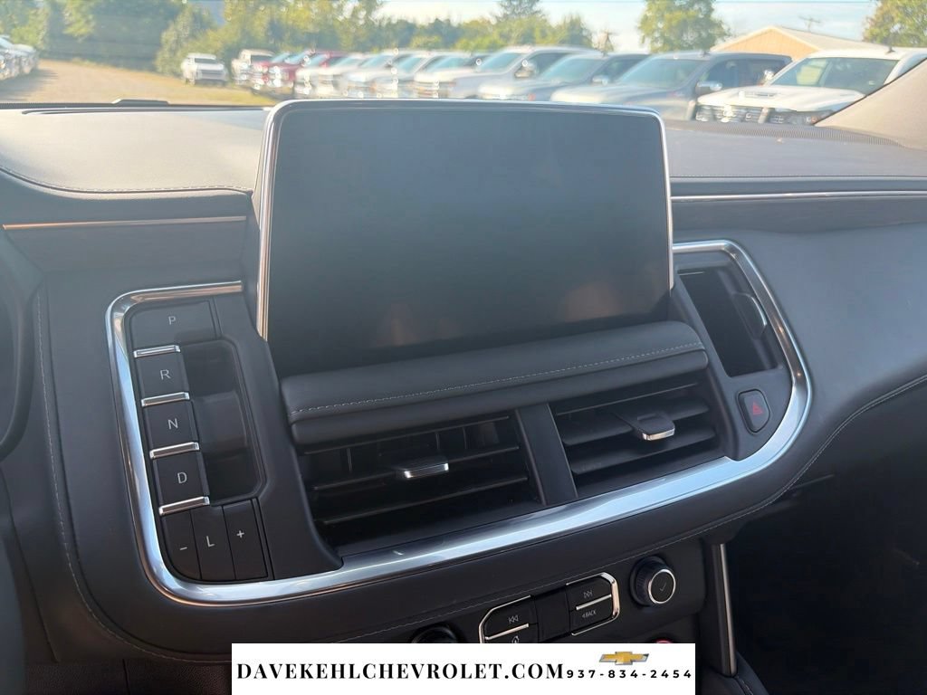 Used 2024 Chevrolet Suburban Z71 w/ Luxury Package AWD/4WD image 16
