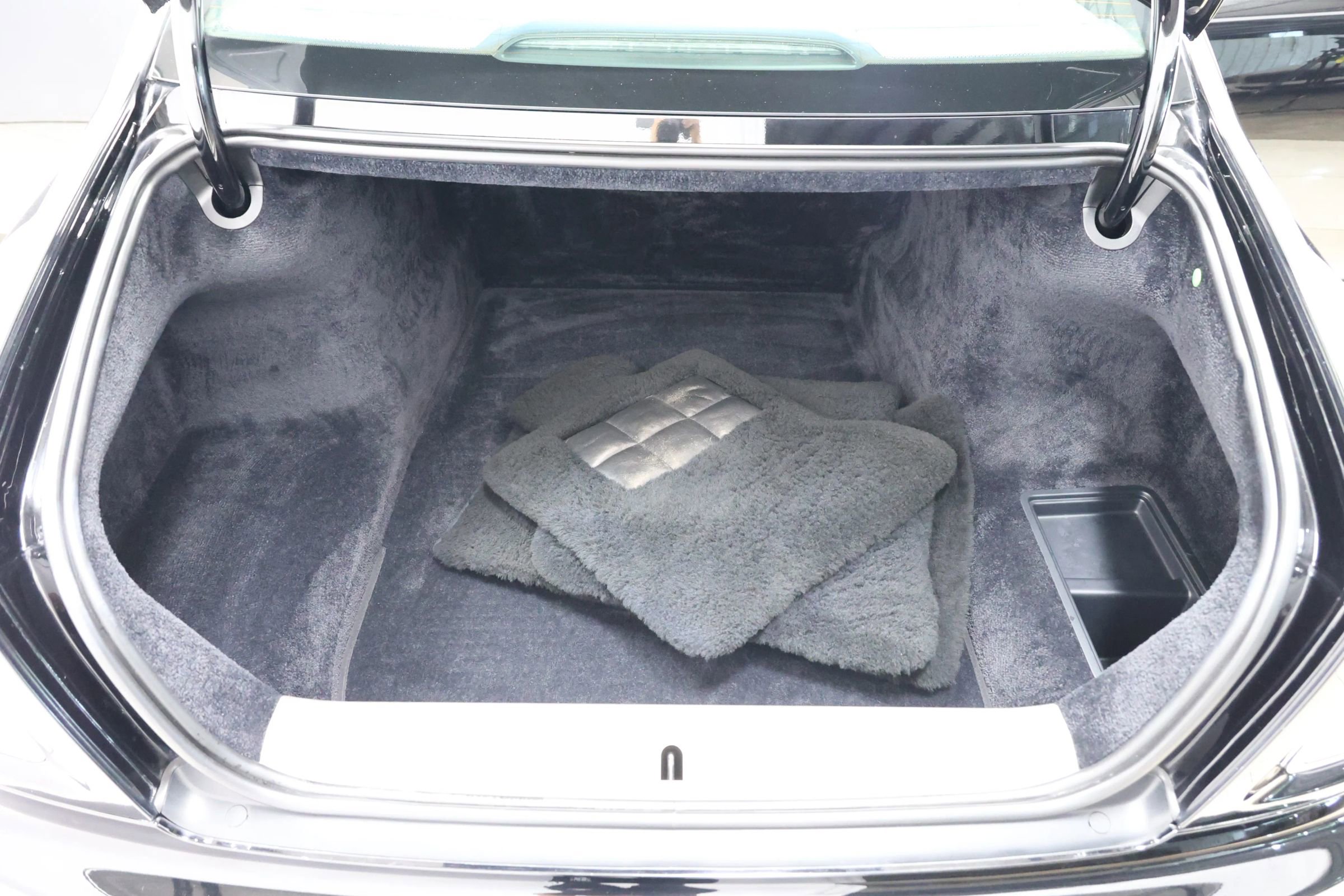 Used 2017 Rolls-Royce Ghost image 59