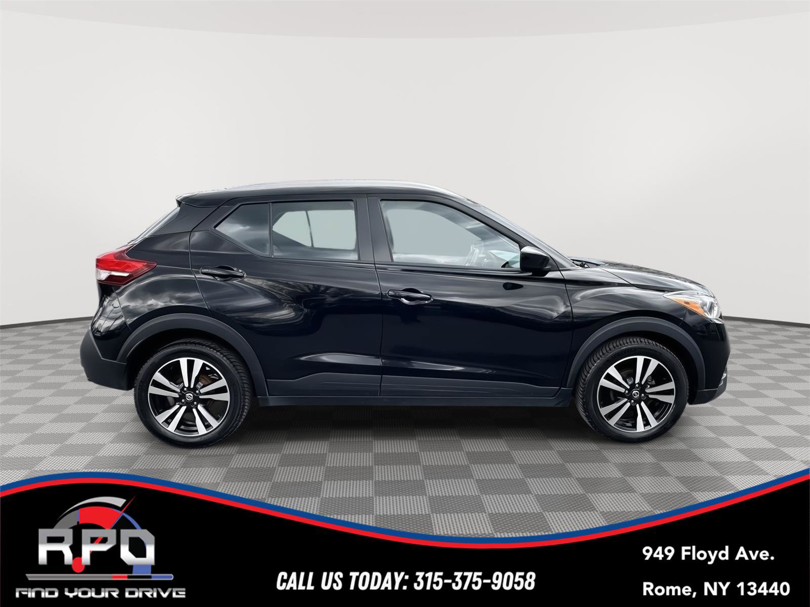 Used 2019 Nissan Kicks SV image 6