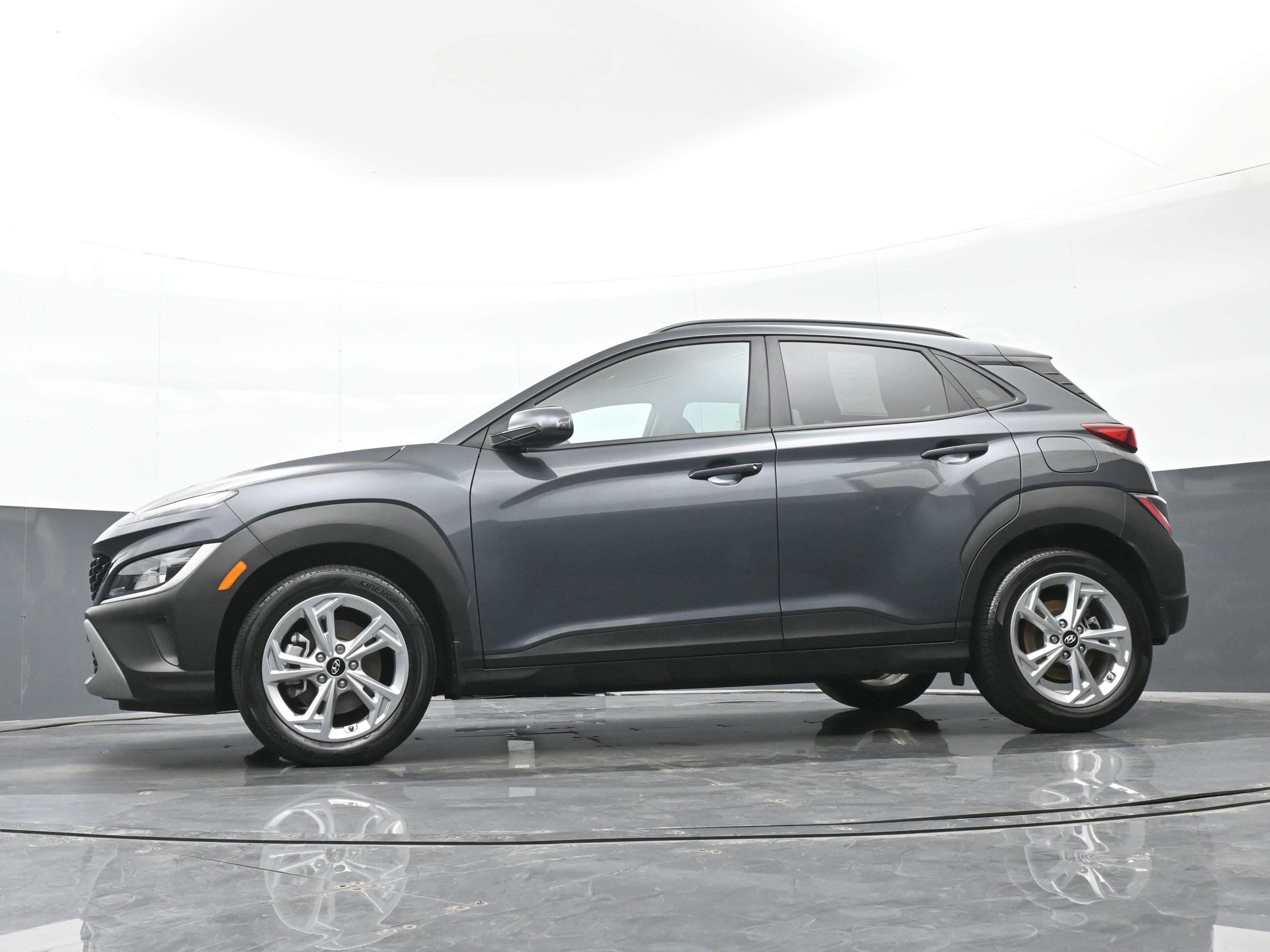 Used 2022 Hyundai Kona SEL image 44