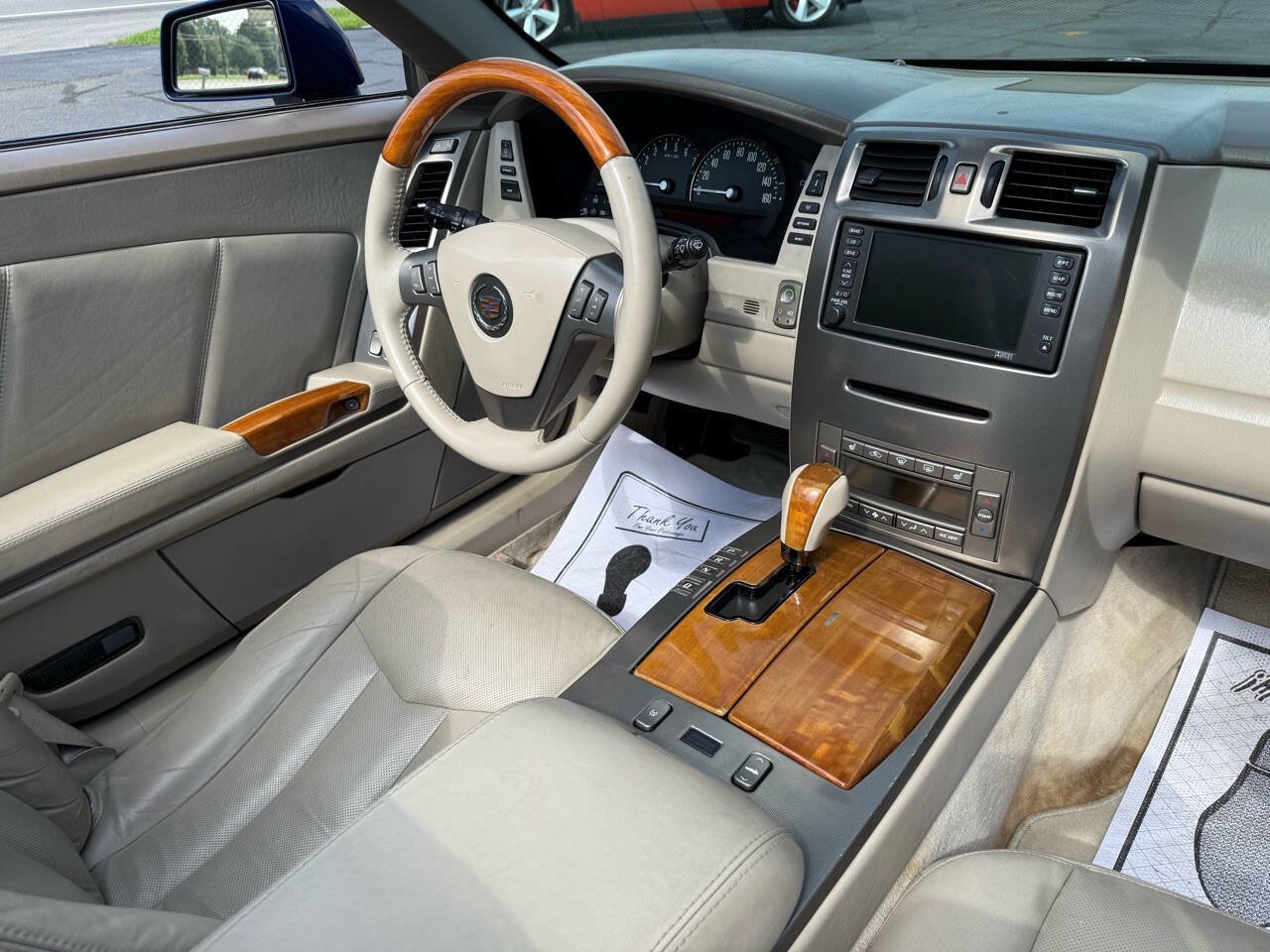 Used 2005 Cadillac XLR RWD image 41