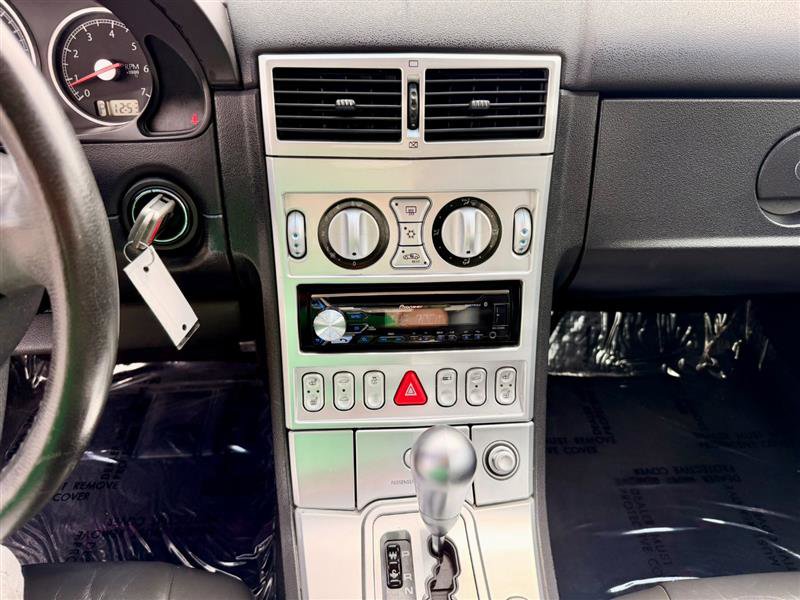Used 2004 Chrysler Crossfire Coupe RWD image 9