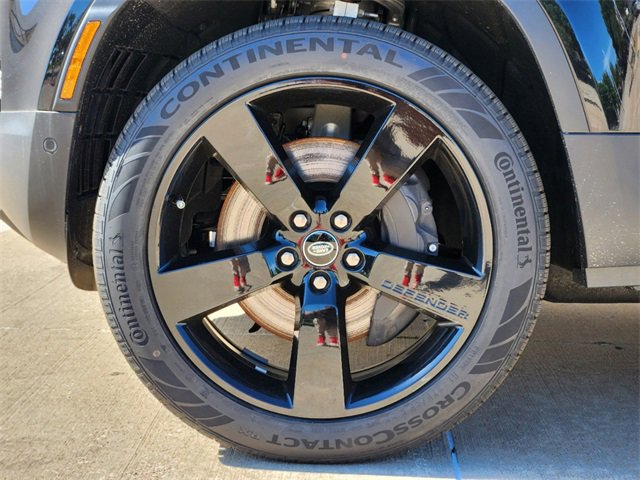 New 2024 Land Rover Defender 130 S image 10