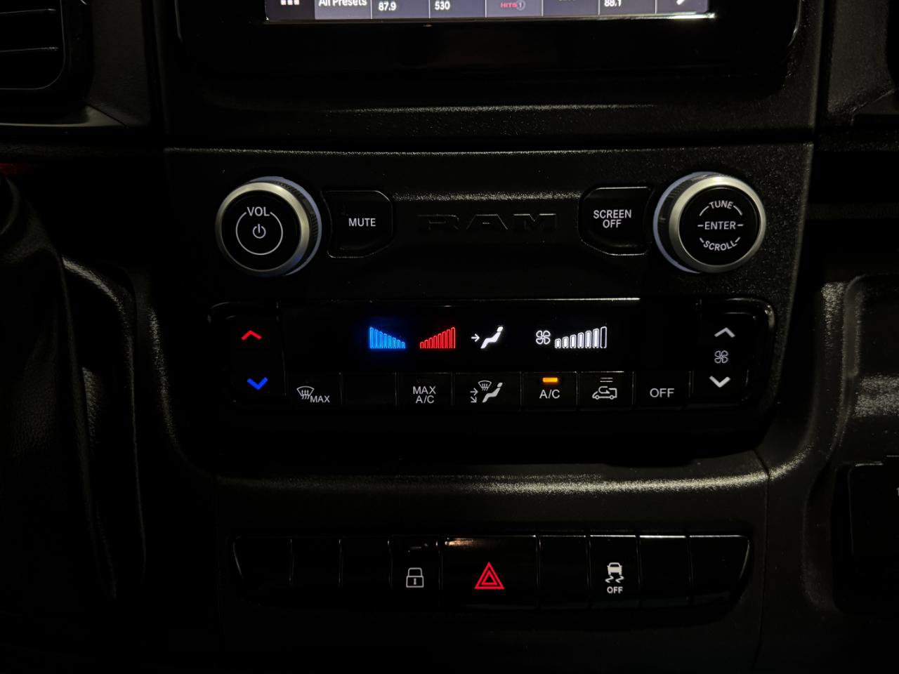 Used 2024 RAM ProMaster 1500 w/ Power Group FWD image 15