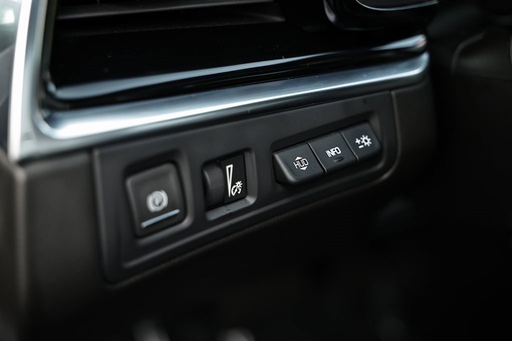 Used 2024 Cadillac XT6 Premium Luxury w/ Technology Package image 19