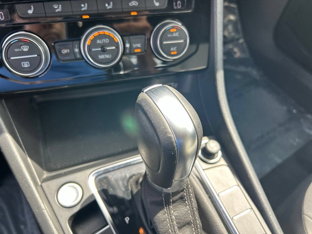 Used 2019 Volkswagen Jetta R-Line FWD image 13
