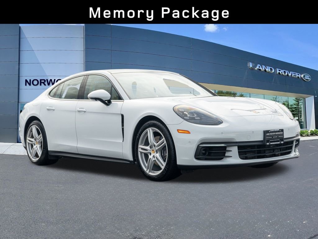 Used 2018 Porsche Panamera 4 image 3