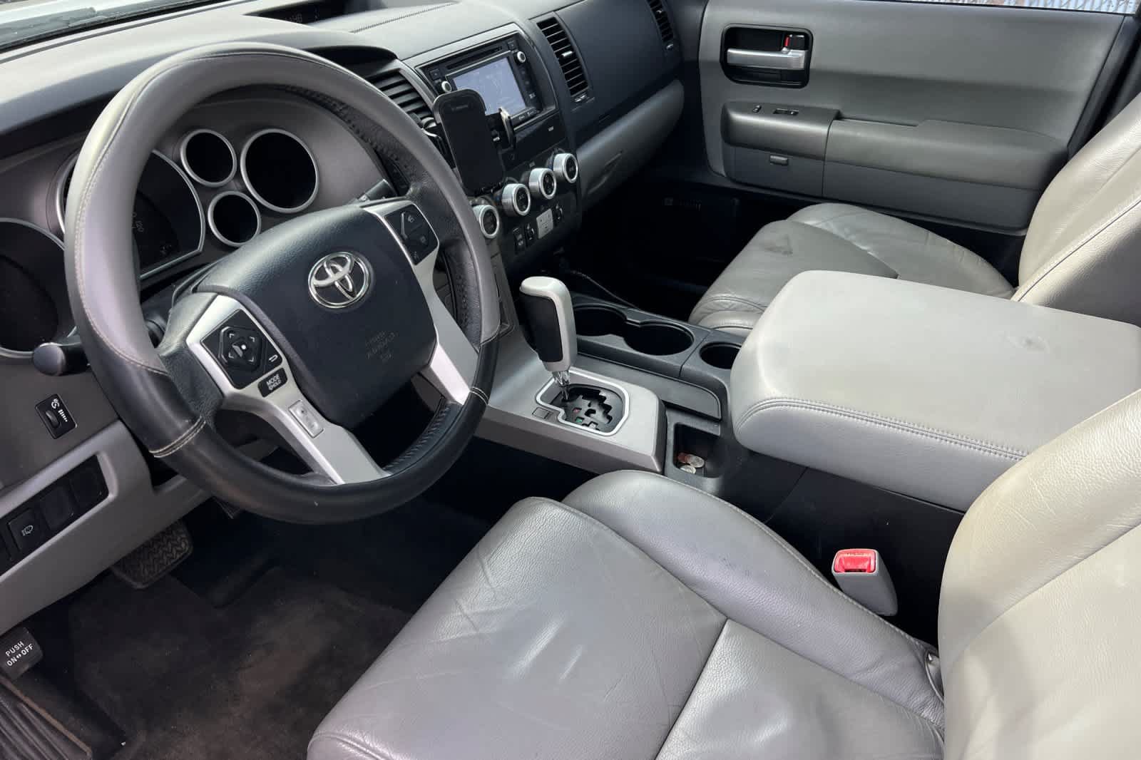 Used 2015 Toyota Sequoia Limited RWD image 9