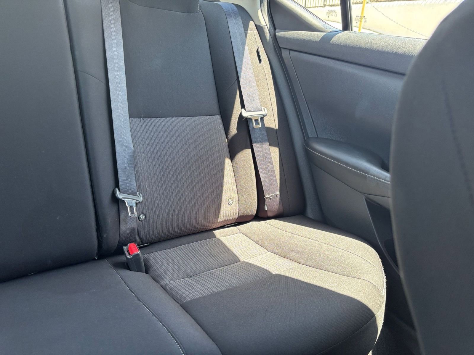 Used 2025 Nissan Sentra SV FWD image 35