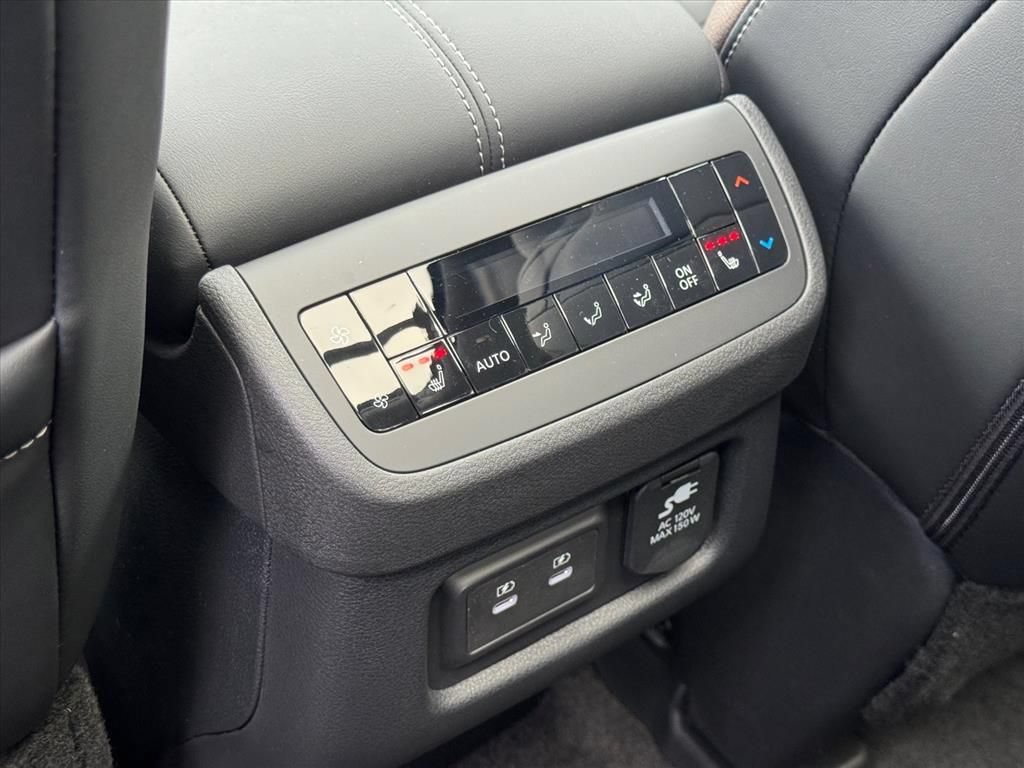 New 2026 Nissan Pathfinder Platinum w/ Lighting Package AWD/4WD image 14