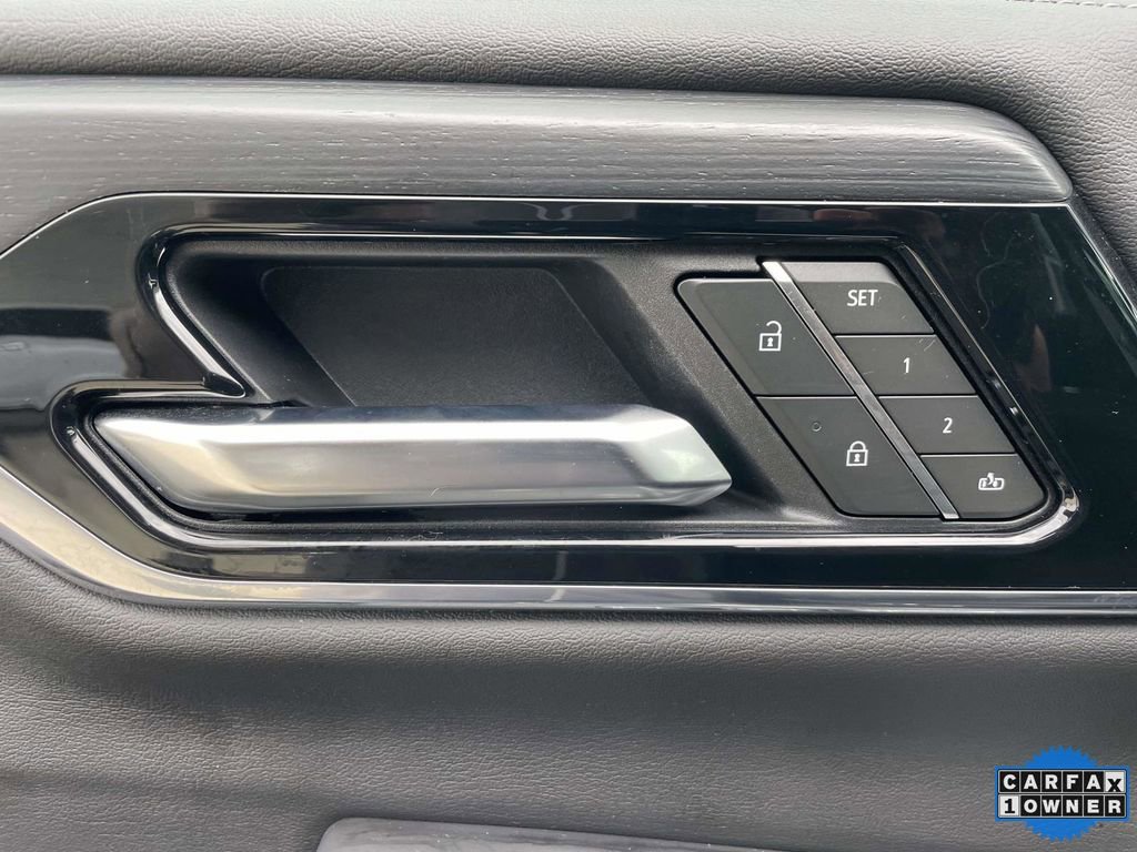 Used 2025 GMC Yukon Denali image 18