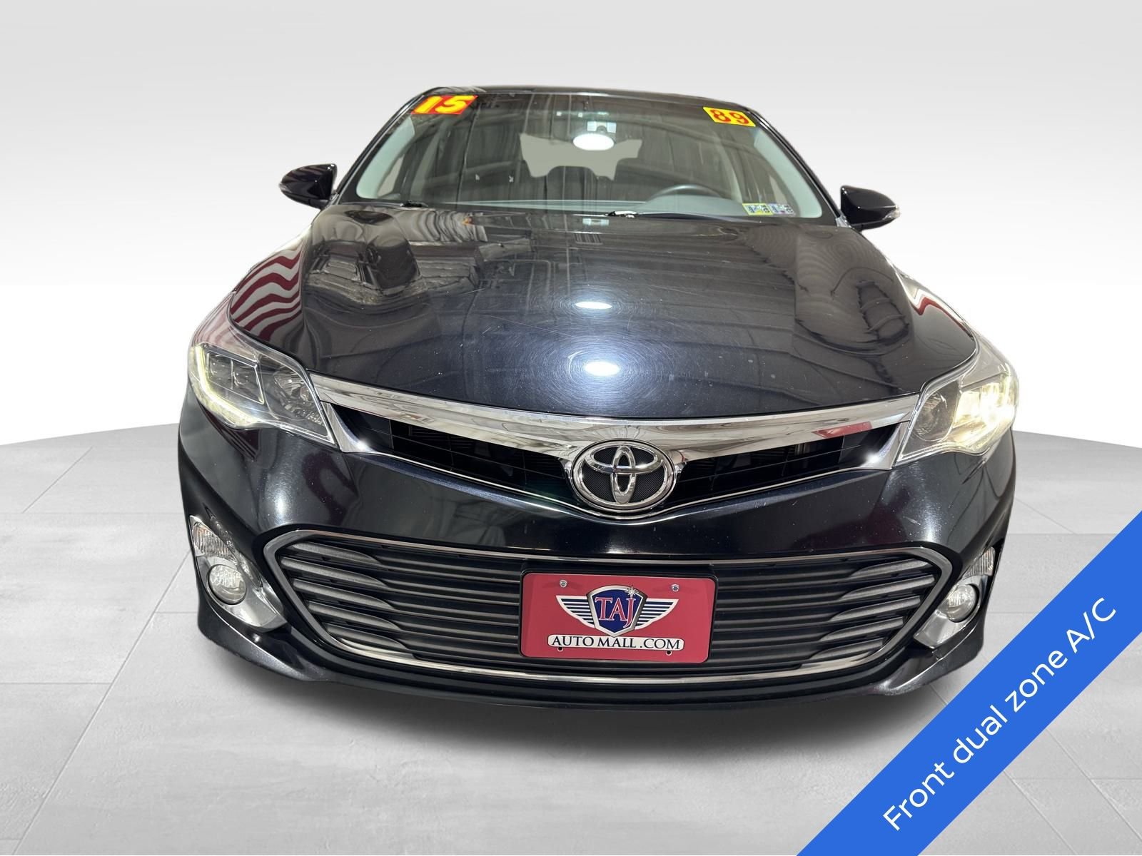 Used 2015 Toyota Avalon Limited image 2