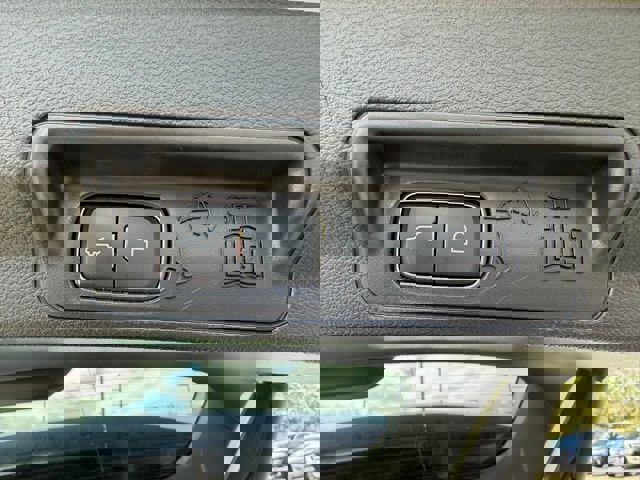 Used 2022 Ford Explorer XLT w/ Equipment Group 202A image 11