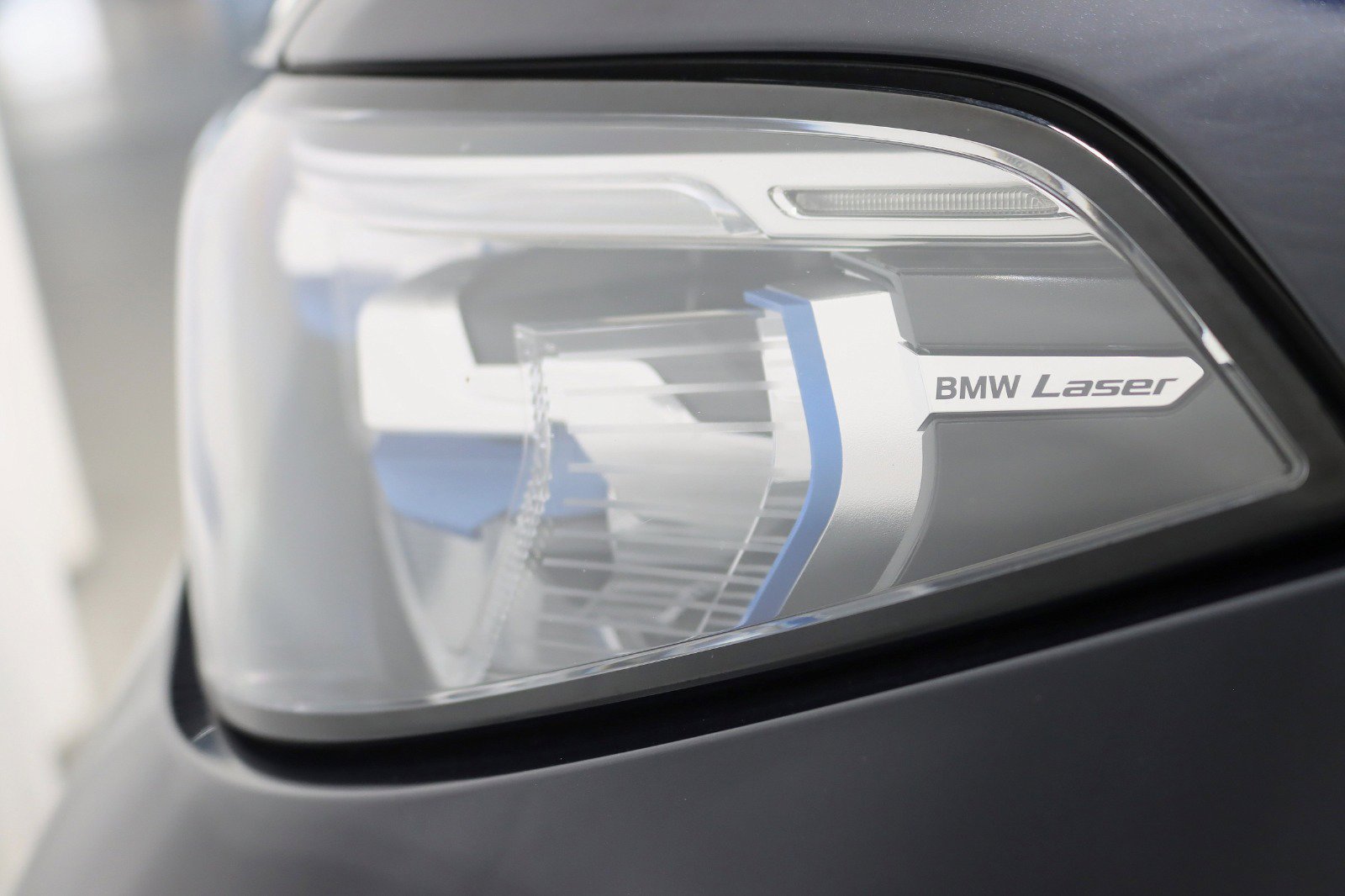 Used 2022 BMW X7 M50i image 9