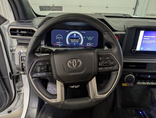 Used 2025 Toyota 4Runner TRD Sport AWD/4WD image 16