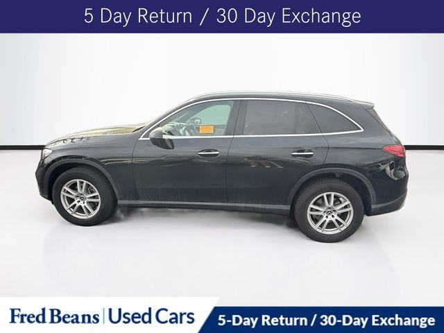 Used 2025 Mercedes-Benz GLC 300 4MATIC image 4