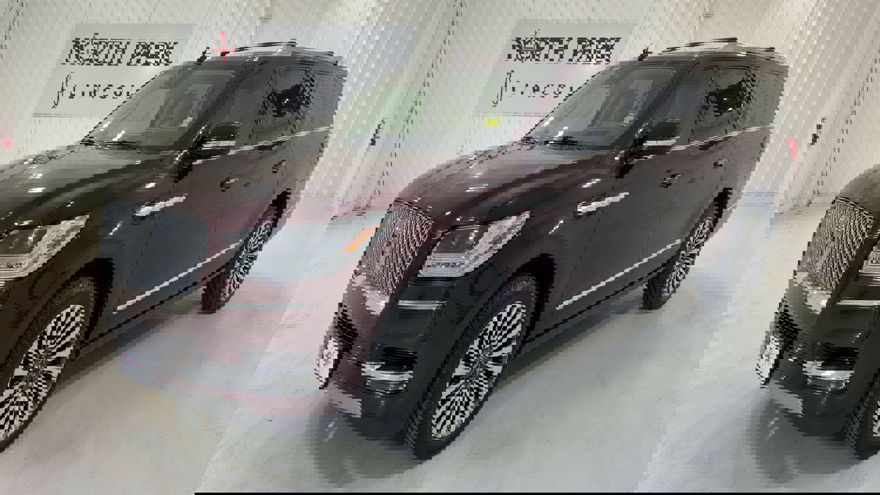 Used 2021 Lincoln Navigator L Reserve w/ Luxury Package image 5