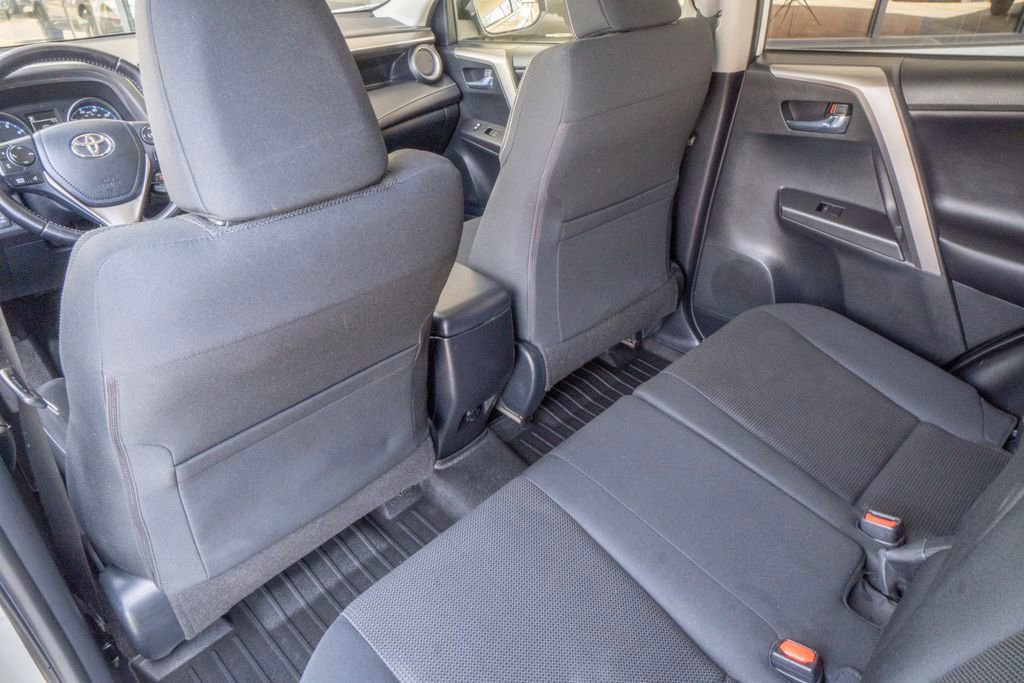 Used 2017 Toyota RAV4 XLE image 18