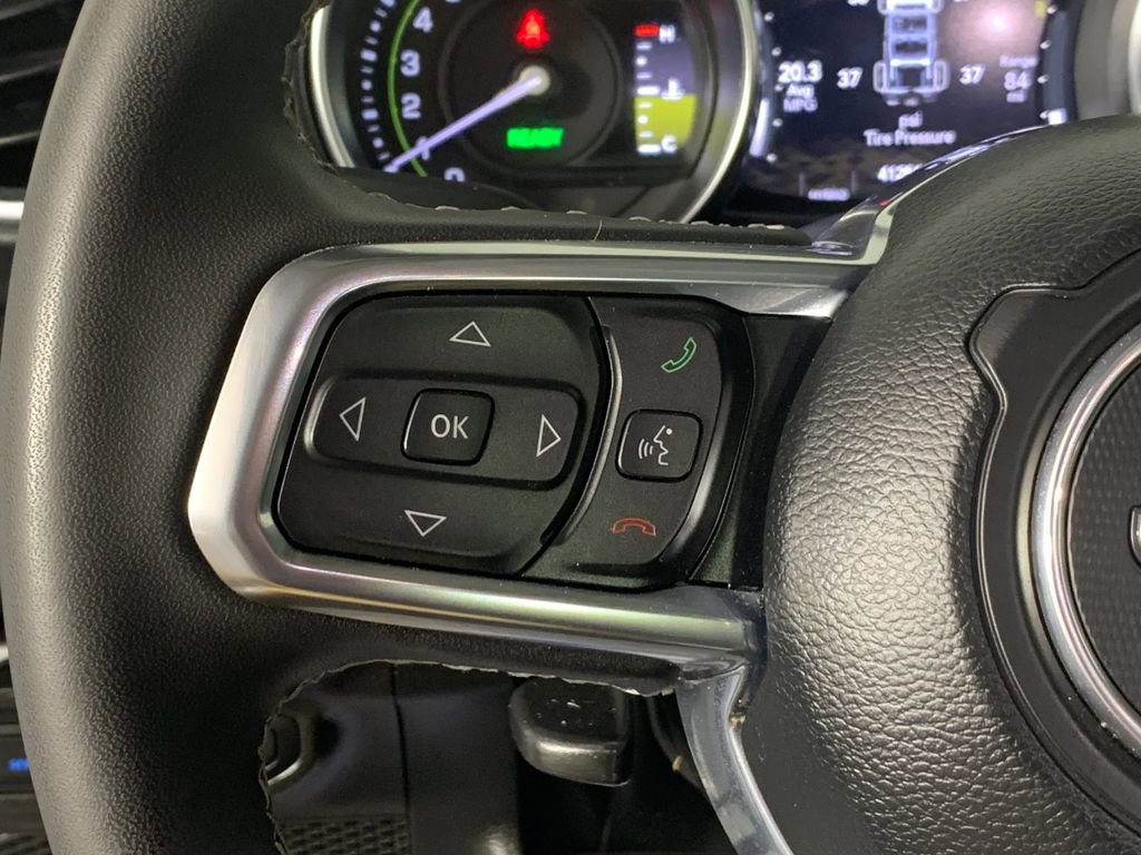 Used 2023 Jeep Wrangler Unlimited Sahara AWD/4WD image 19