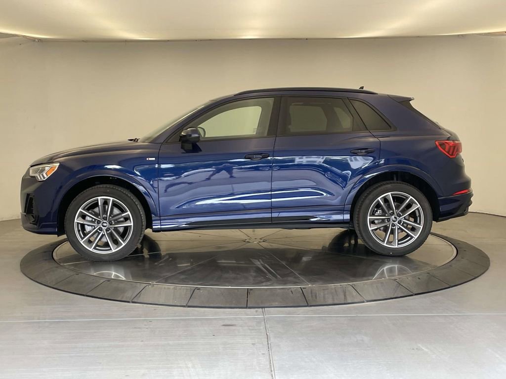 New 2025 Audi Q3 2.0T Premium image 2