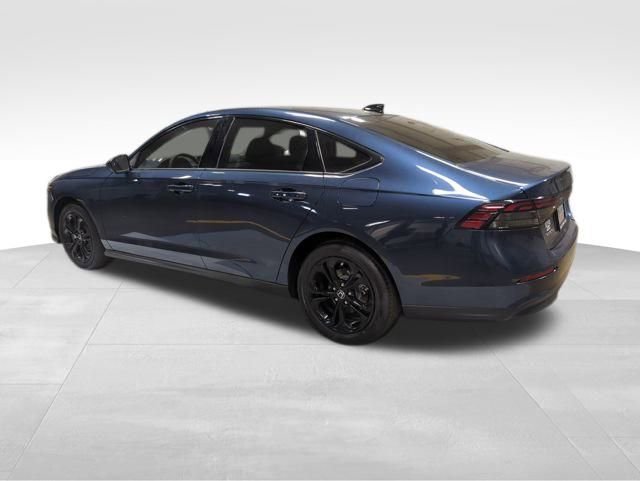 New 2025 Honda Accord SE image 4