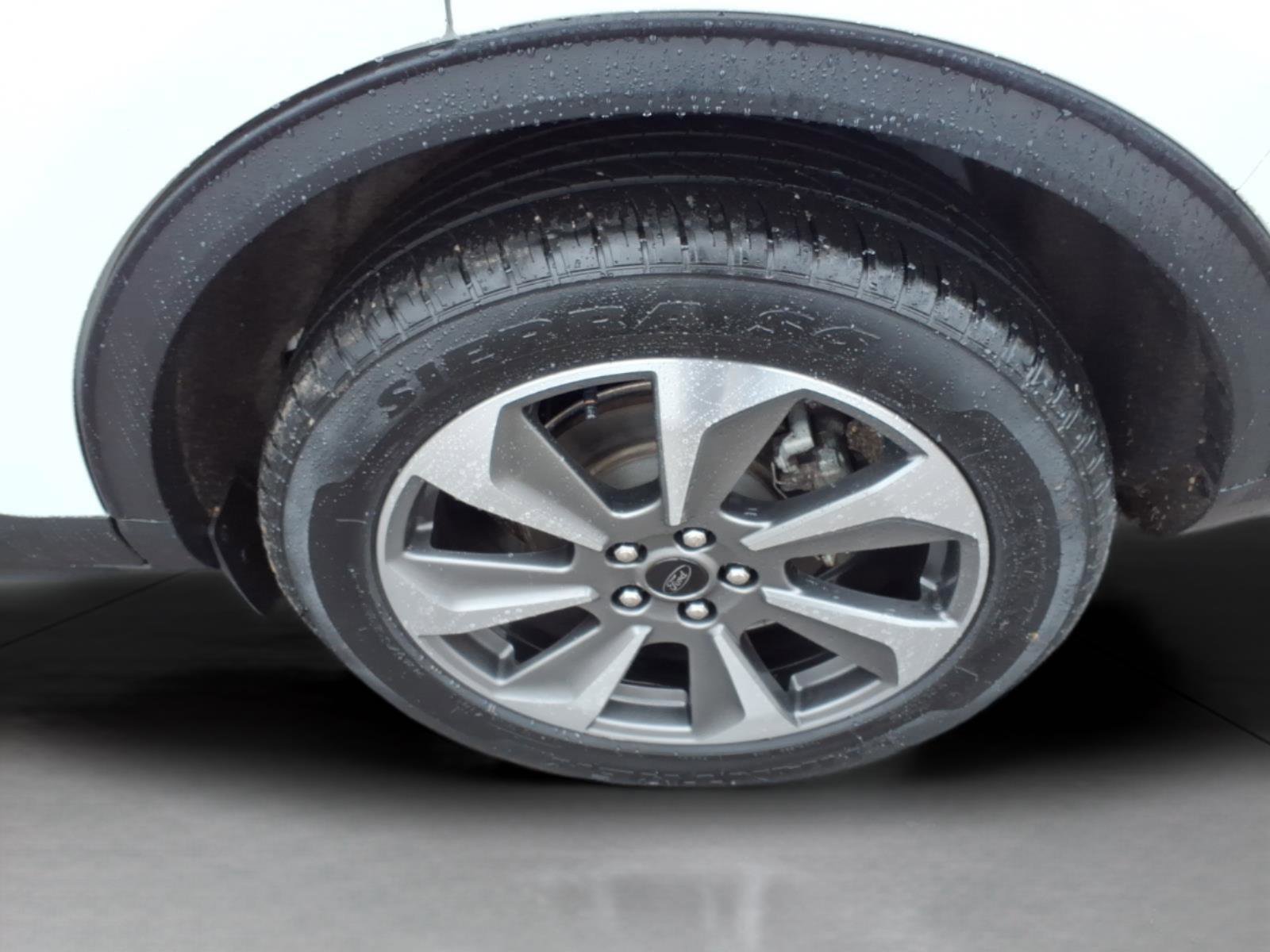 Used 2024 Ford Escape Platinum image 8