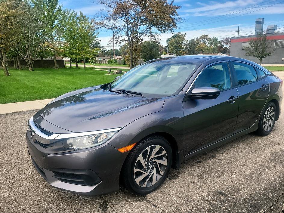 Used 2017 Honda Civic EX image 3