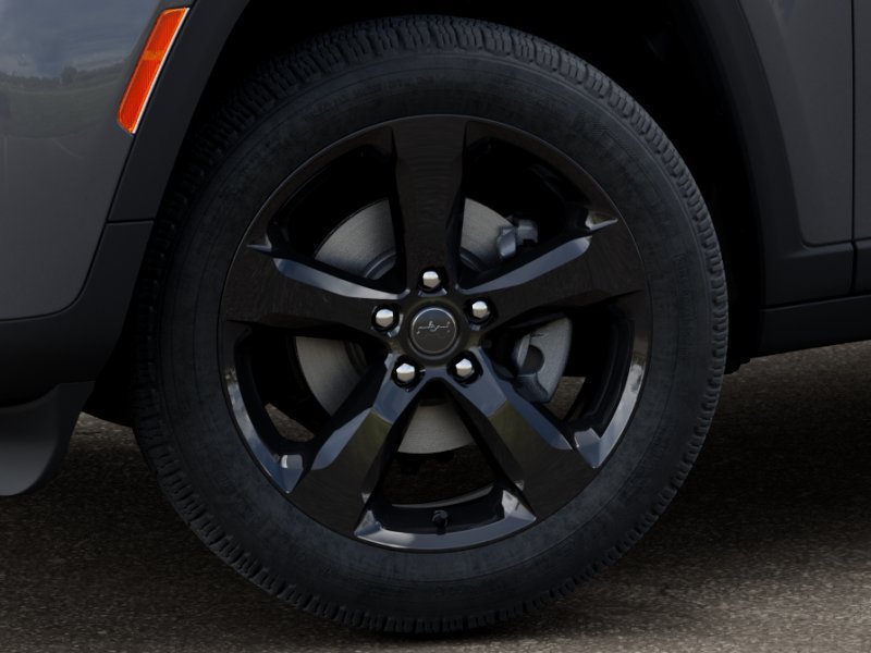 New 2027 Jeep Grand Cherokee Limited w/ Limited Altitude Package RWD image 8