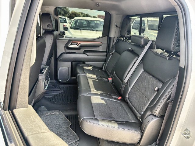 Used 2023 GMC Sierra 1500 Denali w/ Technology Package AWD/4WD image 22