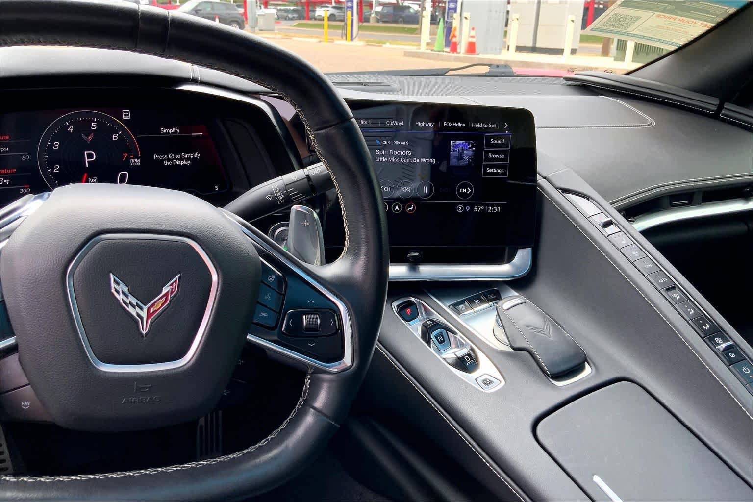 Used 2021 Chevrolet Corvette Stingray Preferred Cpe w/ Z51 Performance Package RWD image 7
