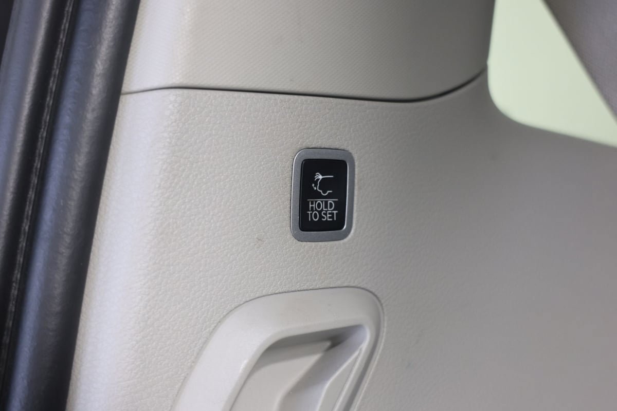 Used 2022 Jeep Wagoneer Series III AWD/4WD image 49