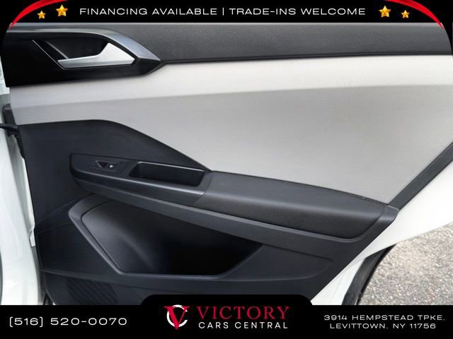 Used 2023 Volkswagen Taos SE image 18