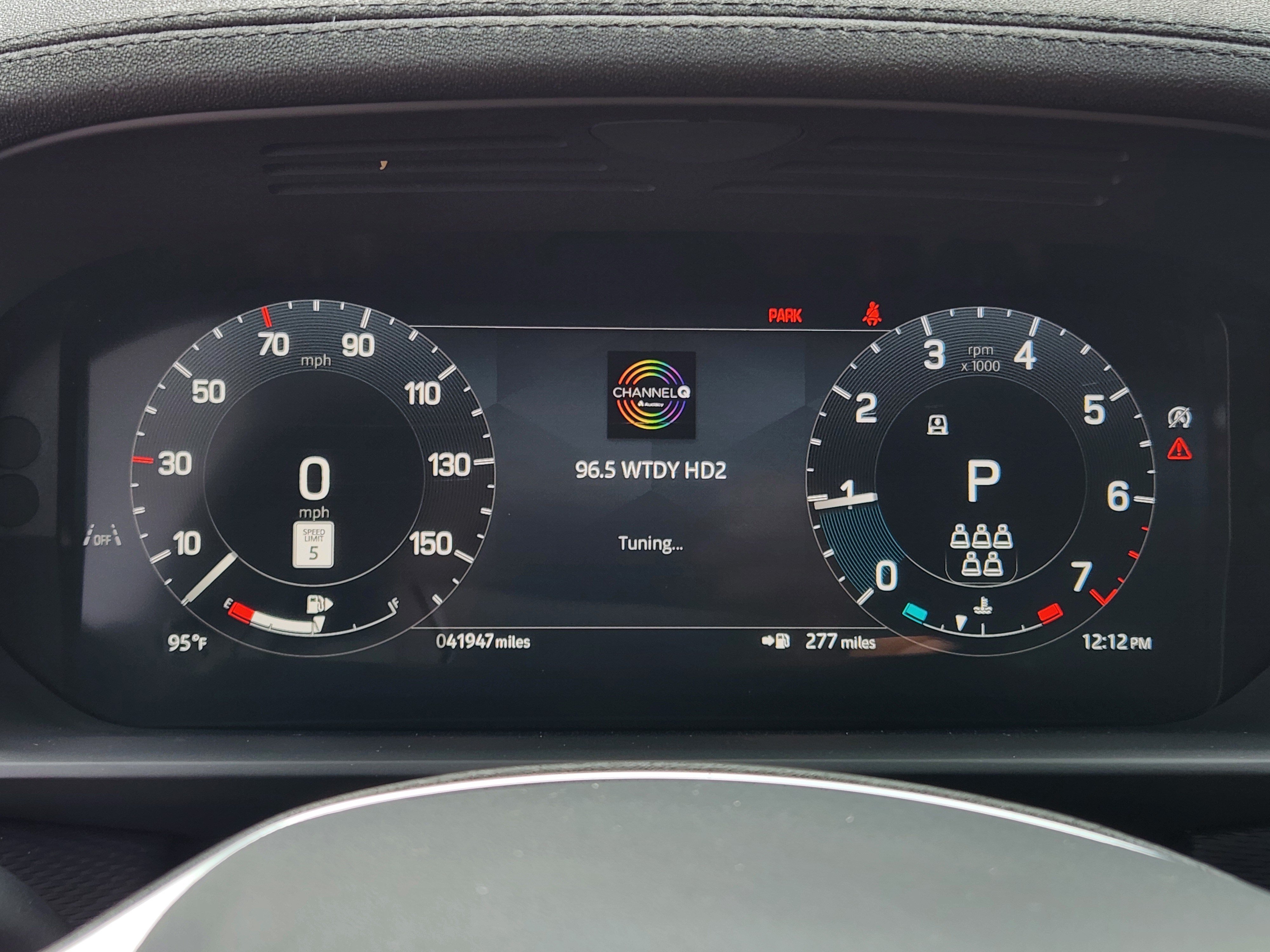 Certified 2024 Land Rover Discovery Dynamic SE AWD/4WD image 19