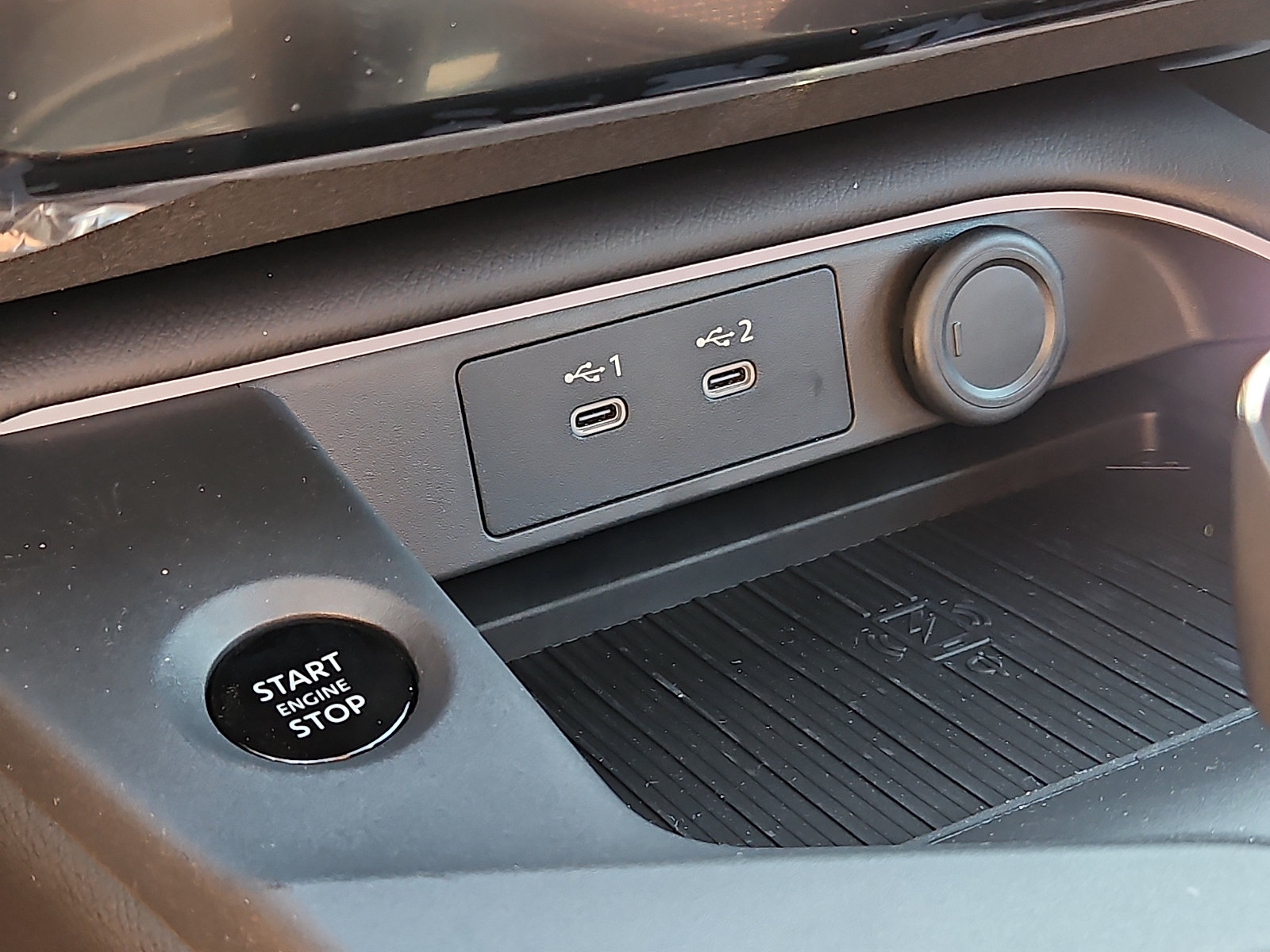 New 2026 Nissan Sentra SR w/ SR All Weather Package FWD image 17