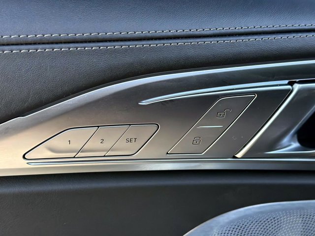 Used 2023 BMW ALPINA B8 xDrive Gran Coupe image 16