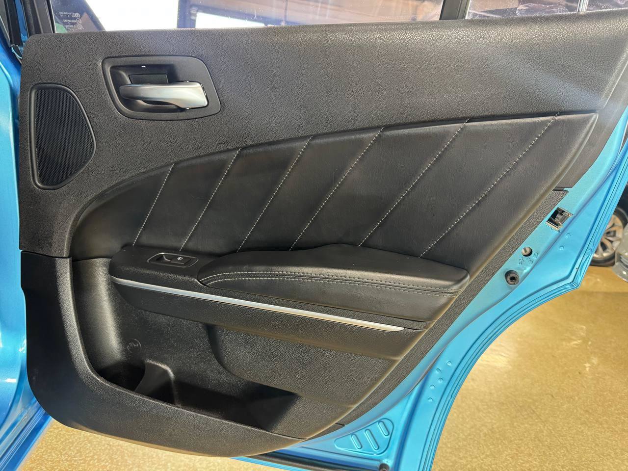 Used 2015 Dodge Charger R/T w/ Plus Group RWD image 12