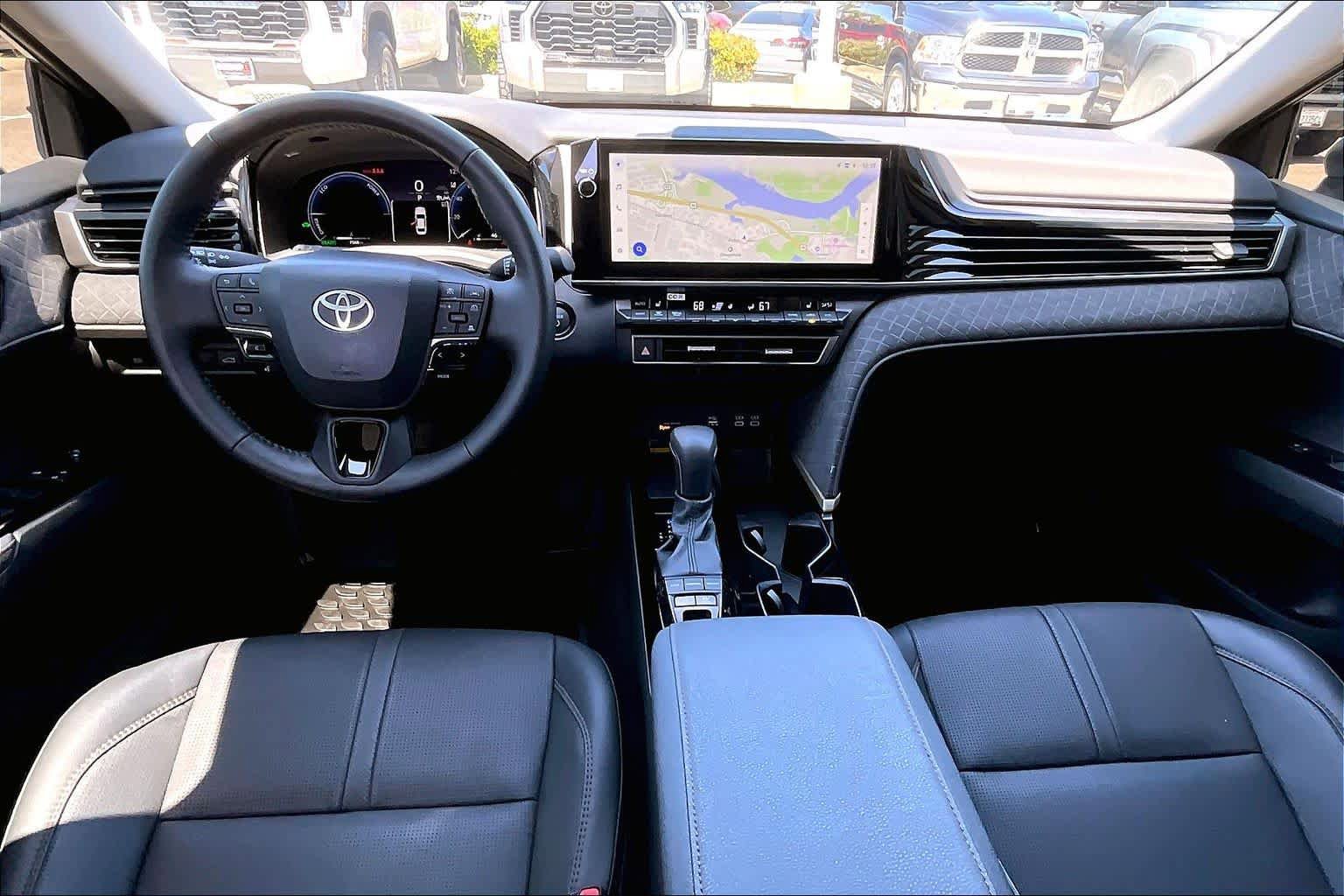 Used 2026 Toyota Camry XLE FWD image 15