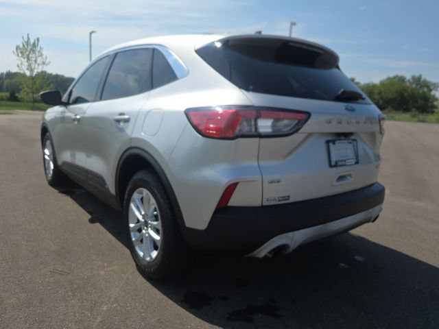 Used 2020 Ford Escape SE FWD image 13