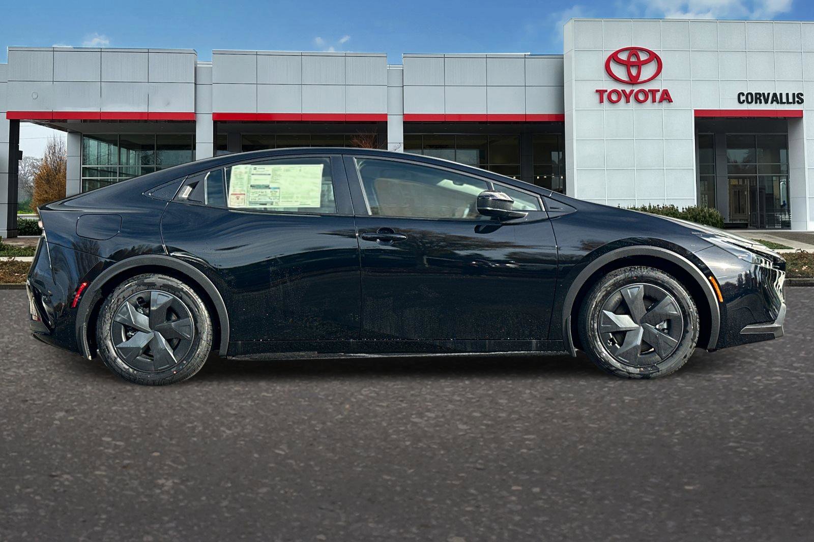 New 2026 Toyota Prius SE image 4