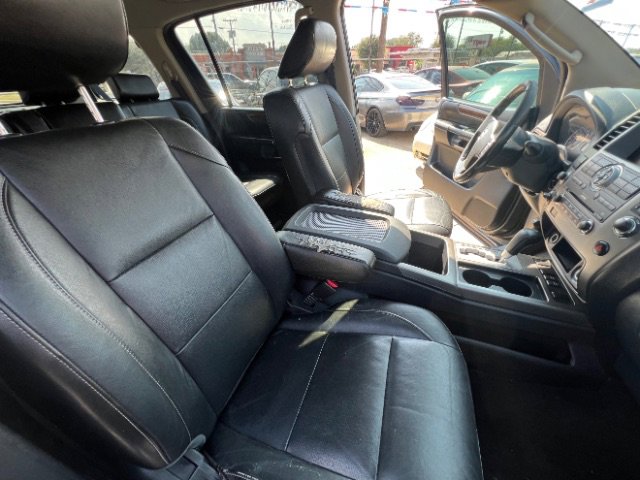Used 2011 Nissan Armada SL image 11