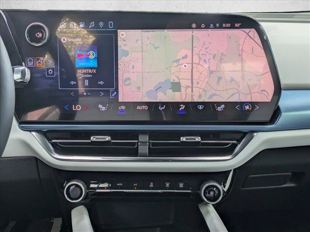 New 2026 Chevrolet Equinox EV LT AWD/4WD image 13