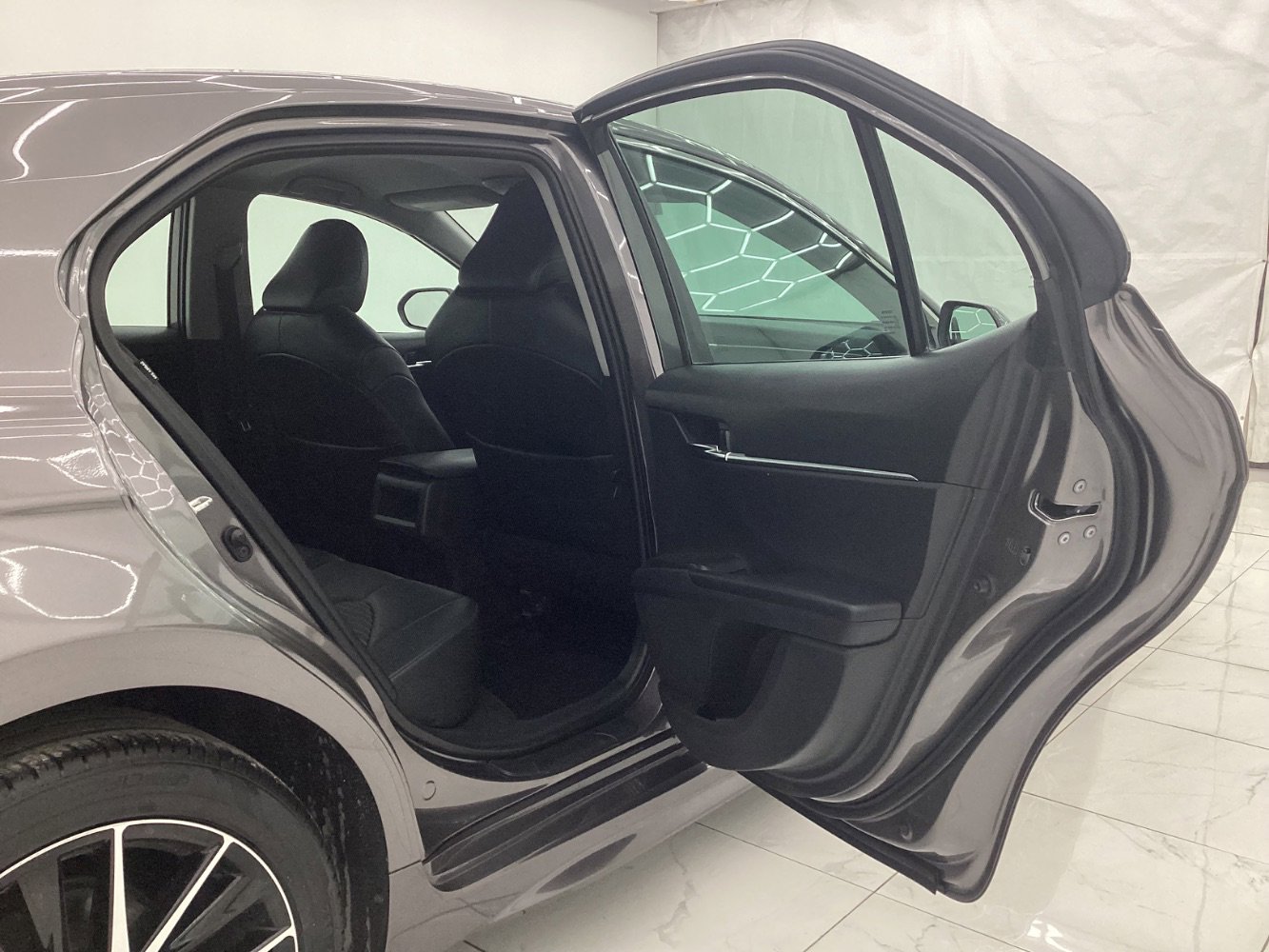 Used 2022 Toyota Camry SE image 23