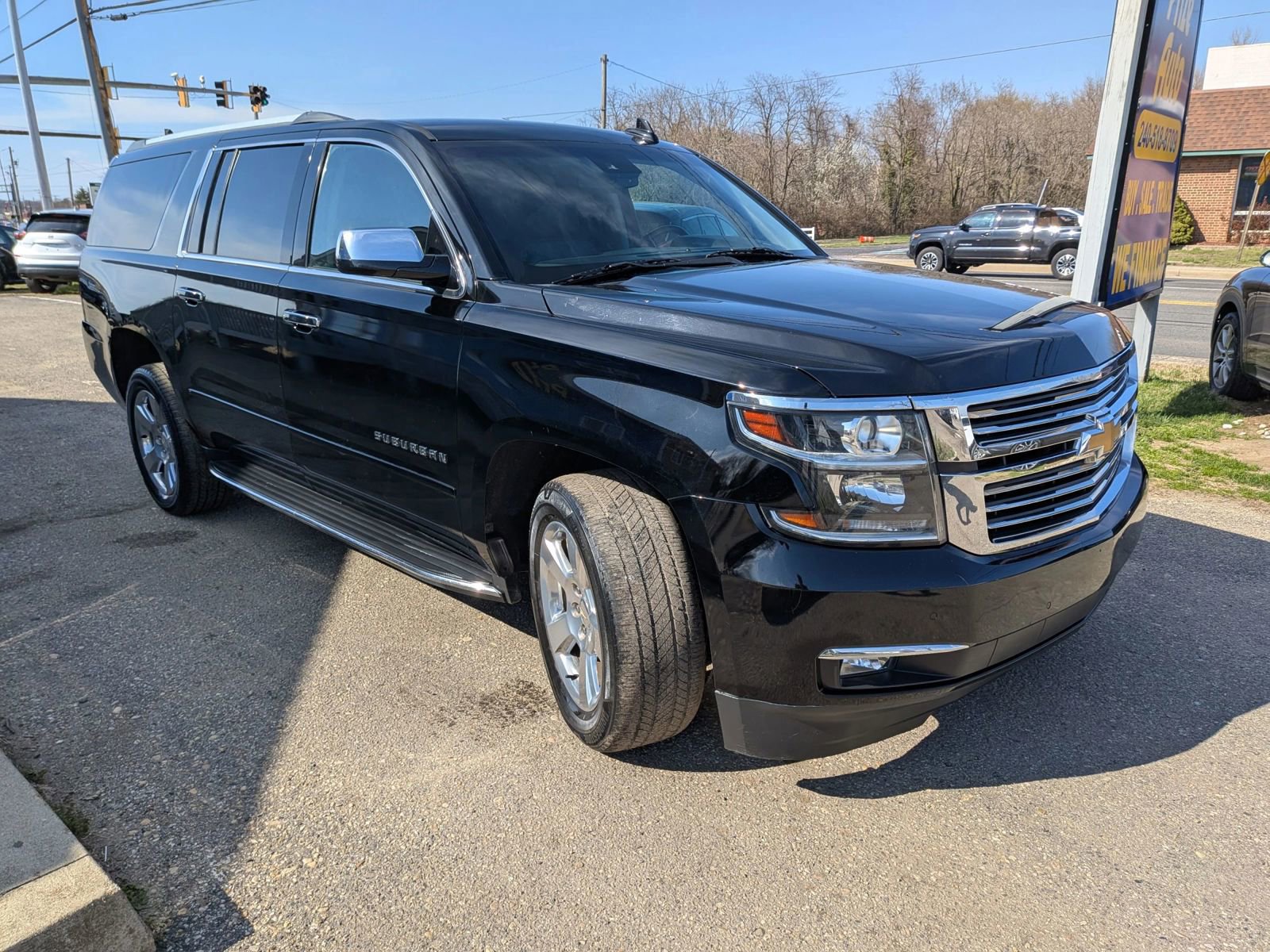 Used 2020 Chevrolet Suburban Premier image 8