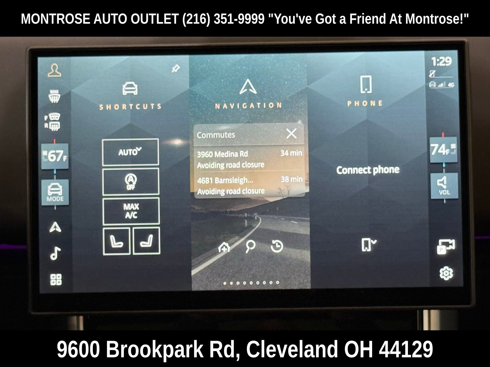 New 2025 Land Rover Range Rover Long Wheelbase SE image 9